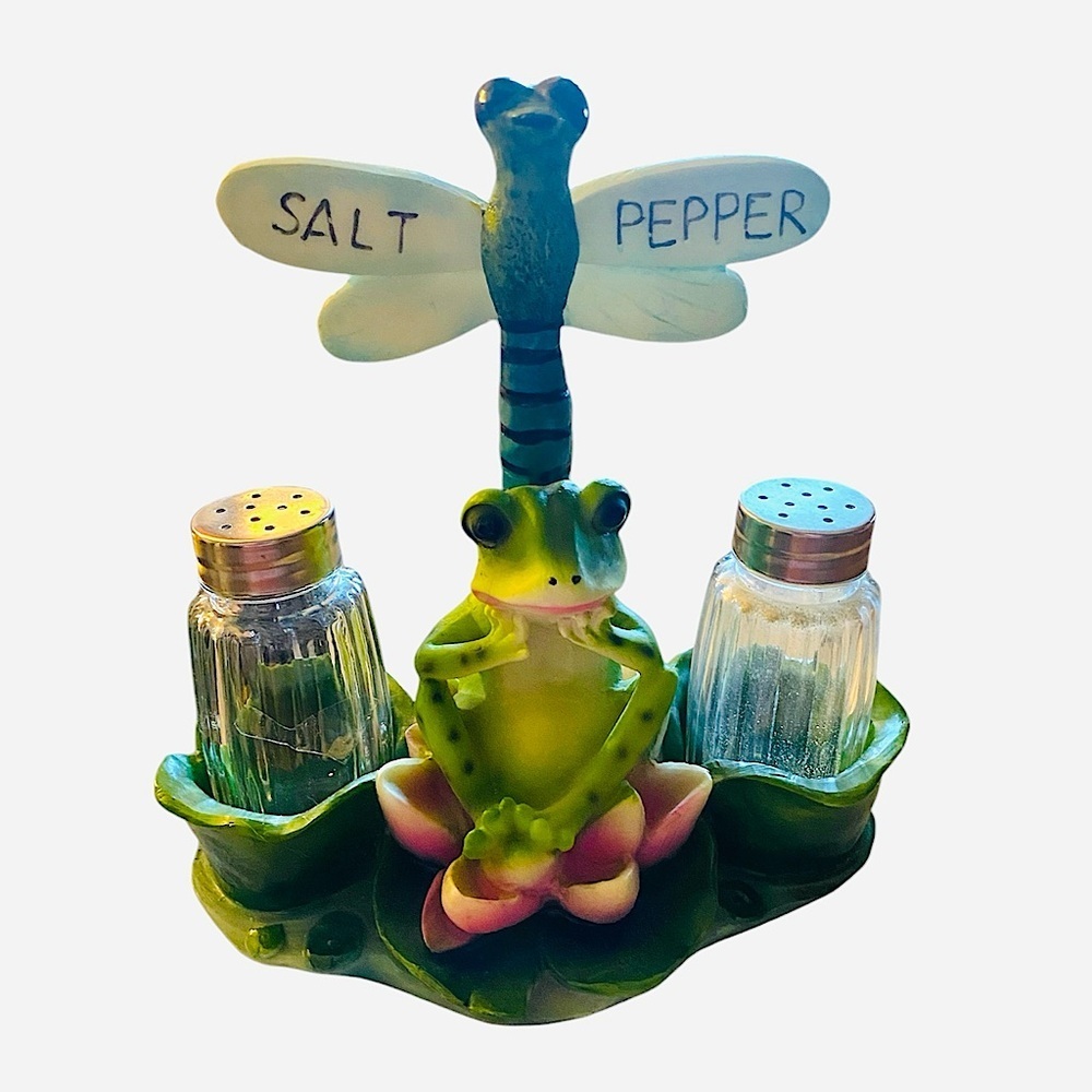 Vintage Retro Frog Salt & Pepper Shaker Set Signed